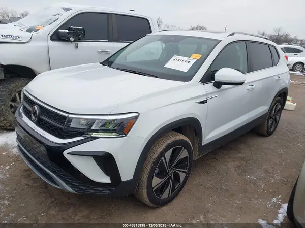 3VVVX7B22RM066246 2024 VOLKSWAGEN TAOS - Image 2