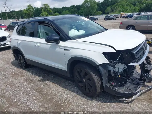 3VVVX7B23RM035104 2024 VOLKSWAGEN TAOS - Image 1