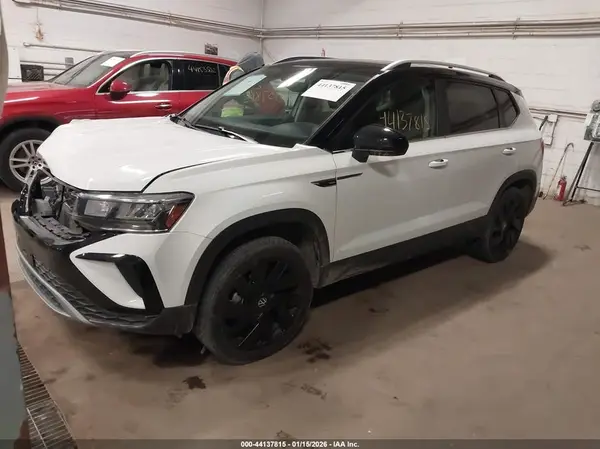 3VVVX7B23RM053232 2024 VOLKSWAGEN TAOS - Image 2