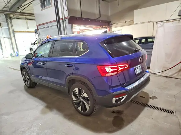3VVVX7B23RM065431 2024 VOLKSWAGEN TAOS - Image 2