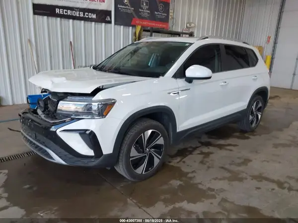 3VVVX7B24RM017498 2024 VOLKSWAGEN TAOS - Image 2