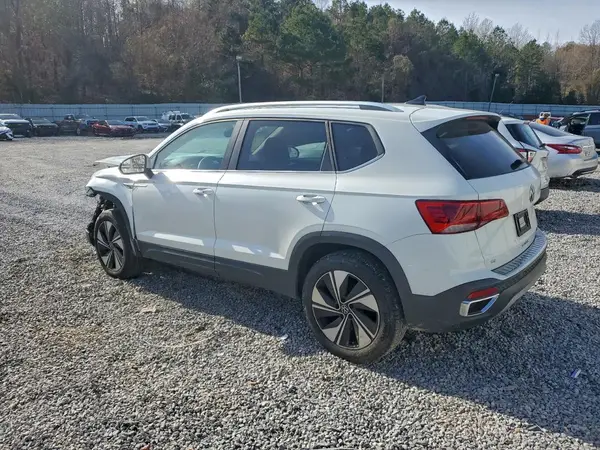 3VVVX7B24RM045706 2024 VOLKSWAGEN TAOS - Image 2
