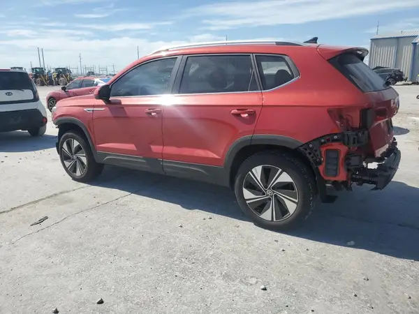 3VVVX7B24RM085476 2024 VOLKSWAGEN TAOS - Image 2
