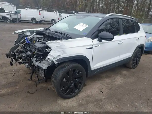 3VVVX7B25RM019597 2024 VOLKSWAGEN TAOS - Image 2