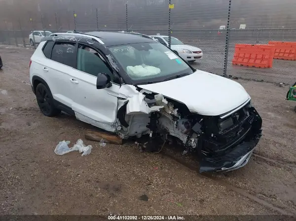 3VVVX7B26RM017597 2024 VOLKSWAGEN TAOS - Image 1