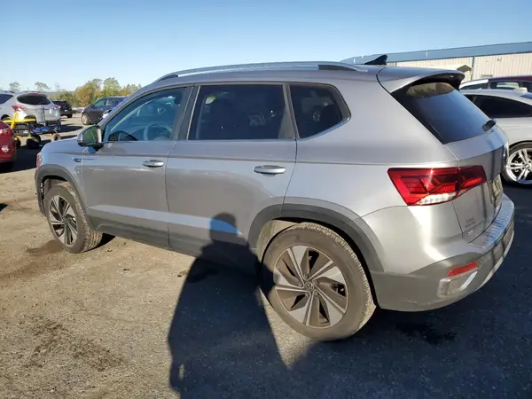 3VVVX7B26RM034433 2024 VOLKSWAGEN TAOS - Image 2