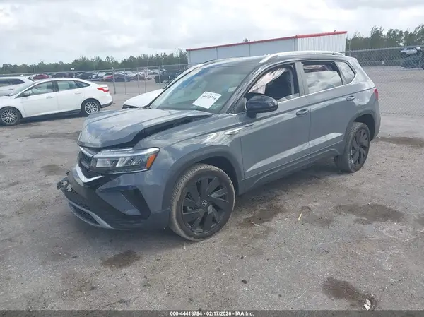 3VVVX7B26RM048901 2024 VOLKSWAGEN TAOS - Image 2