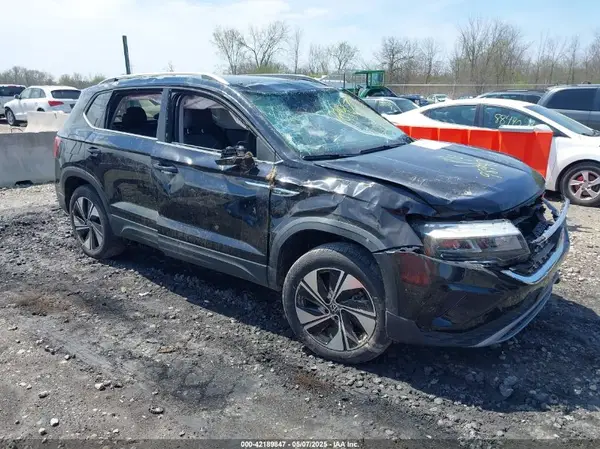 3VVVX7B26RM052530 2024 VOLKSWAGEN TAOS - Image 1