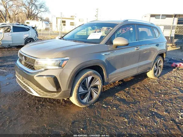 3VVVX7B26RM069747 2024 VOLKSWAGEN TAOS - Image 2
