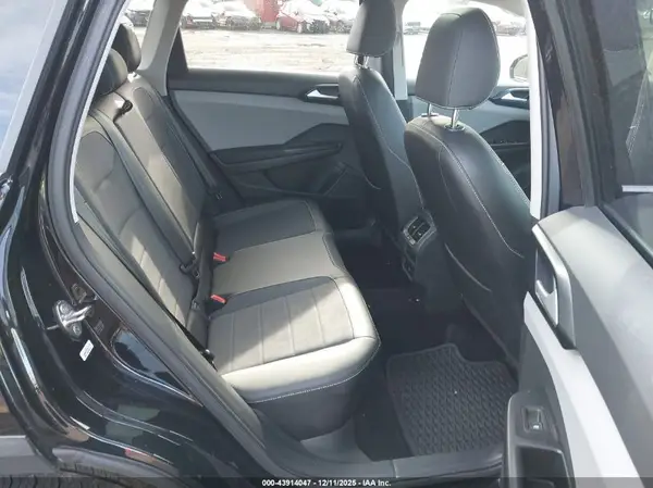 3VVVX7B27PM352137 2023 VOLKSWAGEN TAOS - Image 8