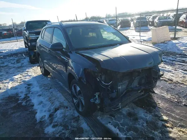3VVVX7B27RM019553 2024 VOLKSWAGEN TAOS - Image 1