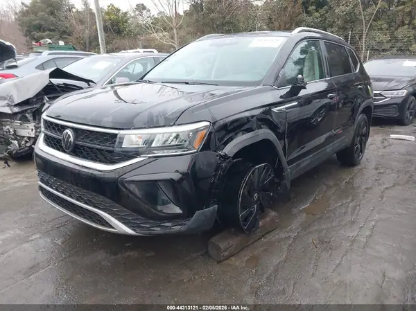 3VVVX7B27RM059423 2024 VOLKSWAGEN TAOS - Image 2