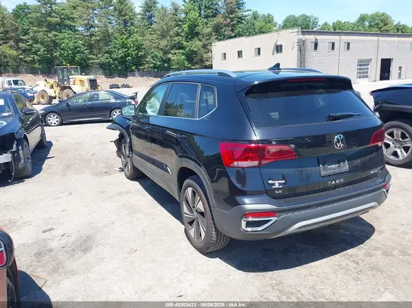 2024 VOLKSWAGEN TAOS IAAI lot 45305423 auction photo 3