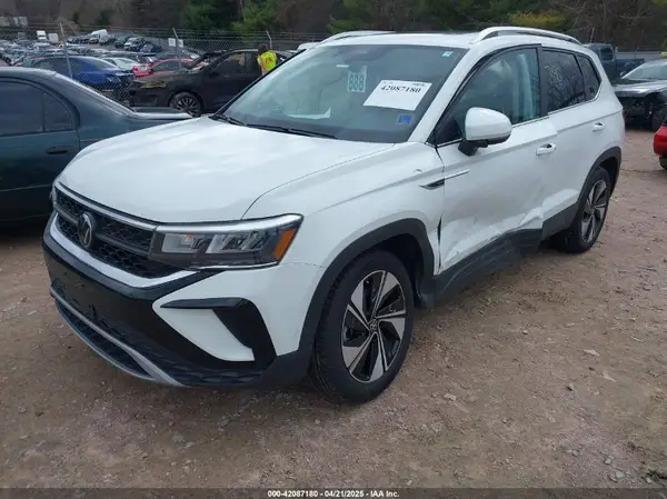 3VVVX7B28PM360666 2023 VOLKSWAGEN TAOS - Image 2