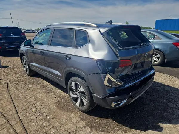 3VVVX7B28PM364569 2023 VOLKSWAGEN TAOS - Image 2