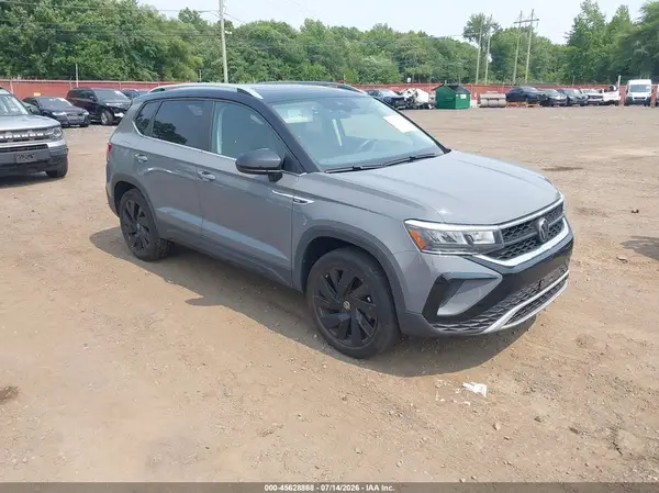 3VVVX7B28RM033400 2024 VOLKSWAGEN TAOS - Image 1