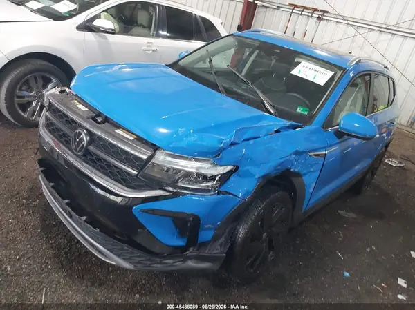 3VVVX7B28RM039455 2024 VOLKSWAGEN TAOS - Image 2