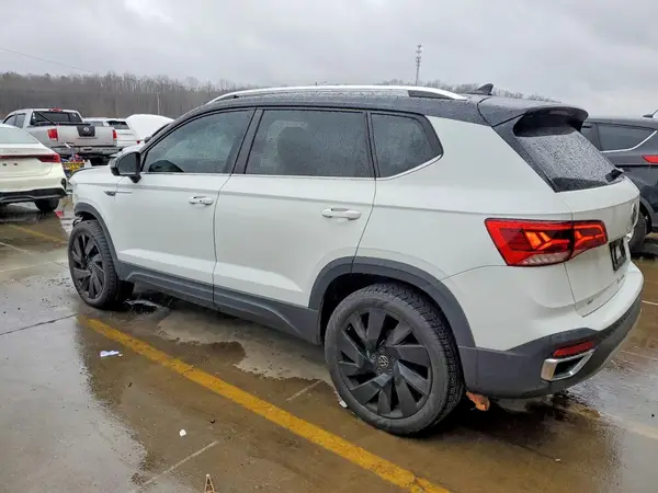 3VVVX7B28RM048351 2024 VOLKSWAGEN TAOS - Image 2