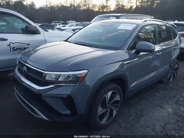 3VVVX7B28RM112677 2024 VOLKSWAGEN TAOS - Image 2