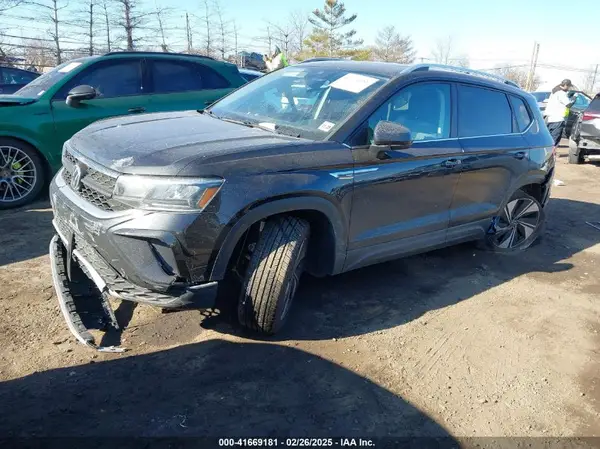 3VVVX7B28RM120827 2024 VOLKSWAGEN TAOS - Image 2