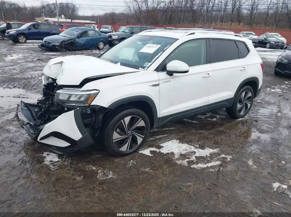 3VVVX7B29PM355895 2023 VOLKSWAGEN TAOS - Image 2