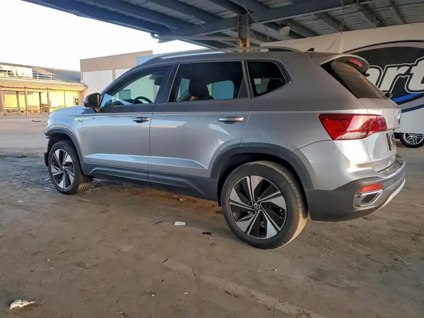 3VVVX7B29RM028089 2024 VOLKSWAGEN TAOS - Image 2