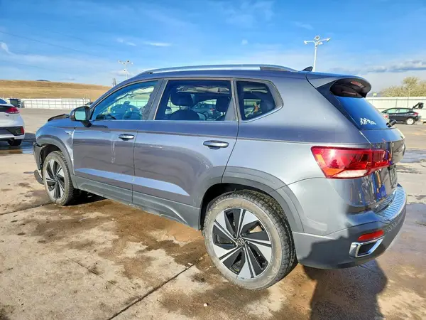 3VVVX7B29RM029811 2024 VOLKSWAGEN TAOS - Image 2