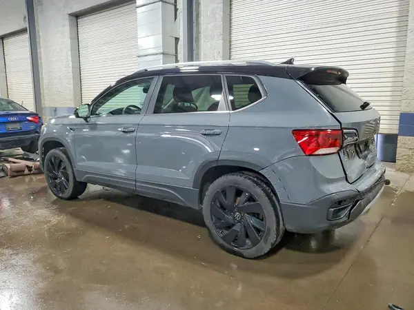 3VVVX7B29RM070035 2024 VOLKSWAGEN TAOS - Image 2