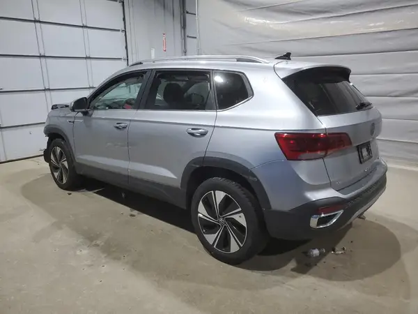3VVVX7B29RM117032 2024 VOLKSWAGEN TAOS - Image 2