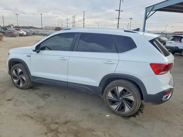 3VVVX7B2XRM066365 2024 VOLKSWAGEN TAOS - Image 2