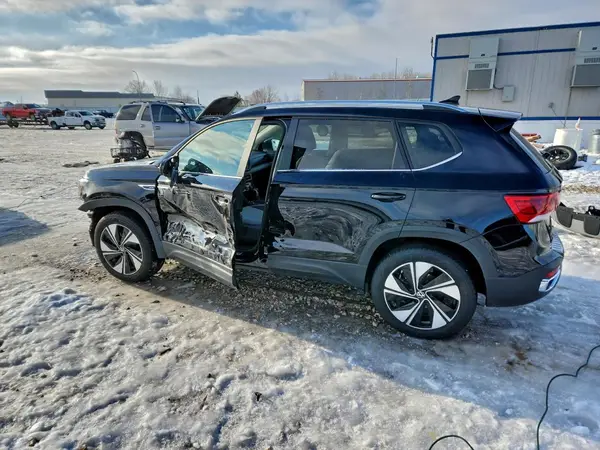3VVVX7B2XRM072764 2024 VOLKSWAGEN TAOS - Image 2