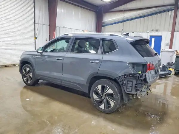 3VVVX7B2XRM098894 2024 VOLKSWAGEN TAOS - Image 2