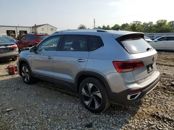 3VVVX7B2XRM130145 2024 VOLKSWAGEN TAOS - Image 2