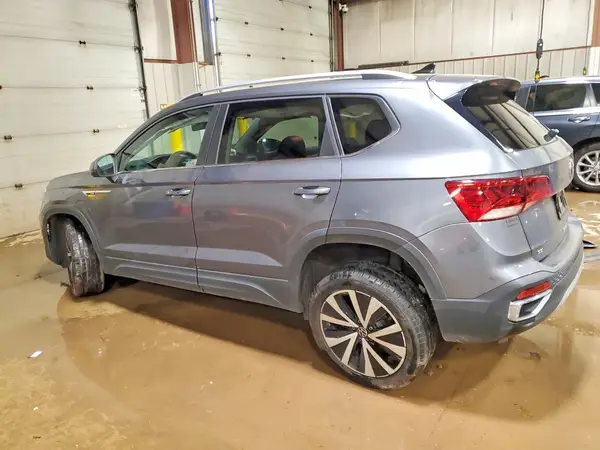 3VVWX7B20NM042350 2022 VOLKSWAGEN TAOS - Image 2