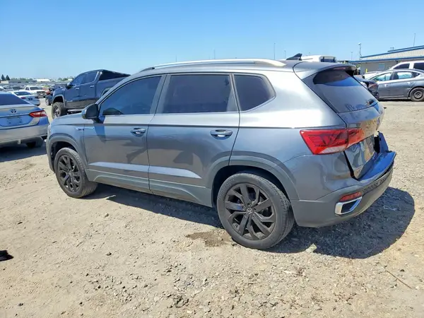 3VVWX7B21NM078855 2022 VOLKSWAGEN TAOS - Image 2