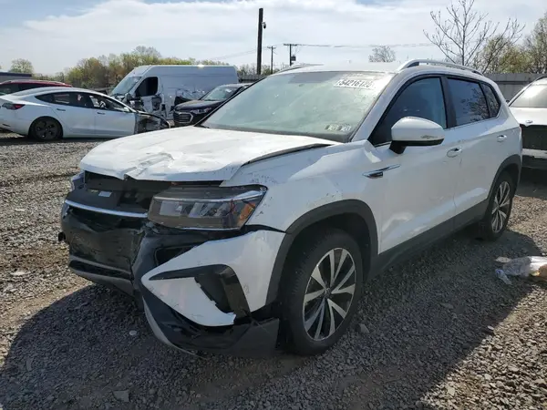 3VVWX7B22NM019247 2022 VOLKSWAGEN TAOS - Image 1
