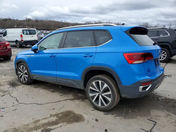 3VVWX7B22NM024688 2022 VOLKSWAGEN TAOS - Image 2