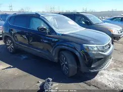 3VVWX7B23NM023940 2022 VOLKSWAGEN TAOS