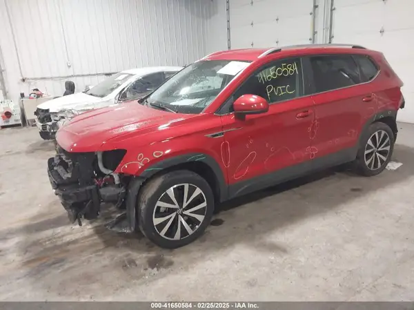 3VVWX7B23NM090814 2022 VOLKSWAGEN TAOS - Image 2