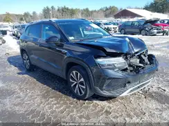3VVWX7B24NM047938 2022 VOLKSWAGEN TAOS