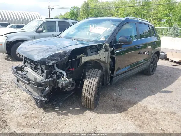 3VVWX7B24NM049589 2022 VOLKSWAGEN TAOS - Image 2
