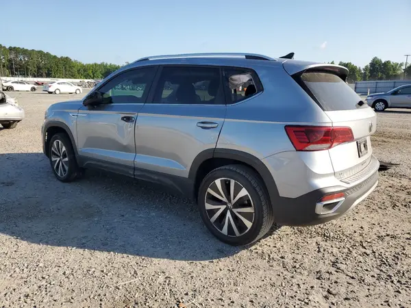 3VVWX7B24NM072774 2022 VOLKSWAGEN TAOS - Image 2