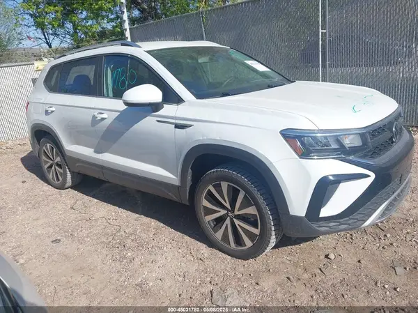 3VVWX7B26NM071044 2022 VOLKSWAGEN TAOS - Image 1