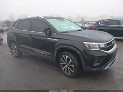 3VVWX7B27NM046881 2022 VOLKSWAGEN TAOS
