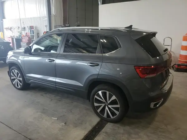 3VVWX7B28NM050342 2022 VOLKSWAGEN TAOS - Image 2