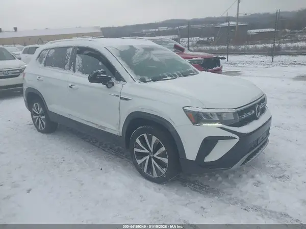 3VVWX7B28NM071014 2022 VOLKSWAGEN TAOS - Image 1