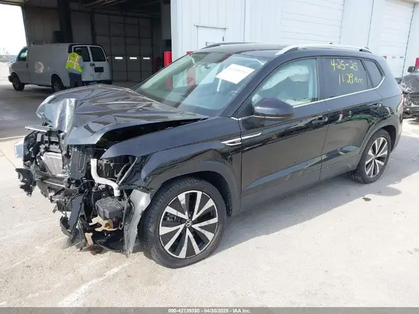 3VVWX7B29NM066758 2022 VOLKSWAGEN TAOS - Image 2