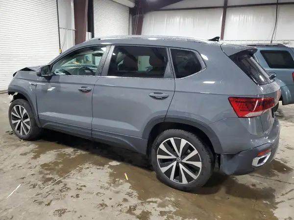 3VVYX7B20NM059884 2022 VOLKSWAGEN TAOS - Image 2