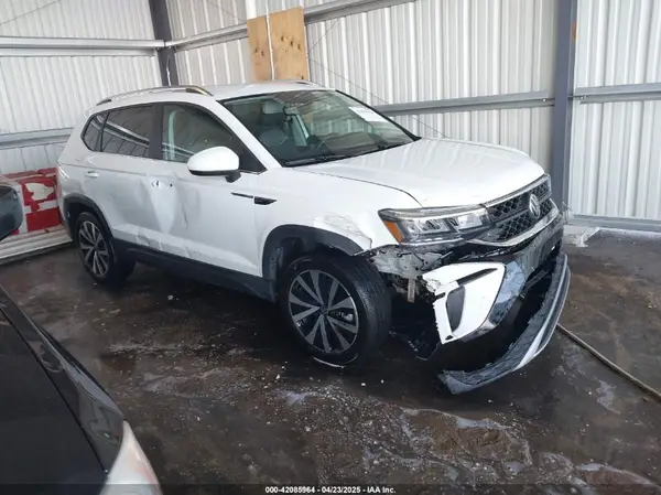 3VVYX7B20PM318747 2023 VOLKSWAGEN TAOS - Image 1