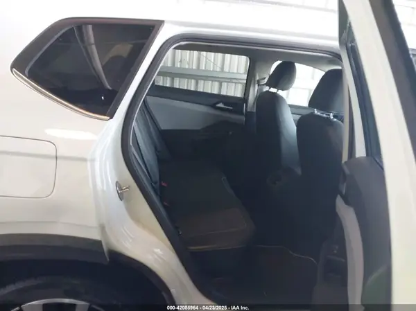 3VVYX7B20PM318747 2023 VOLKSWAGEN TAOS - Image 8